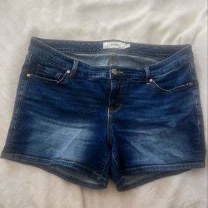 Torrid Jean Shorts Size 16
